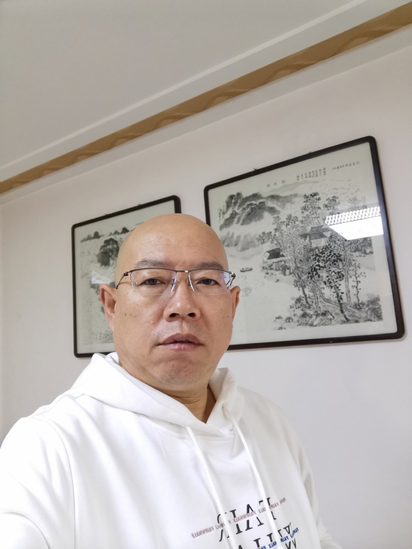 光头博士的第一张照片--河北交友中心